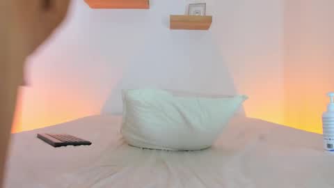 Snapshot of serge_7 chatting on February 2, 9:23 pm Serge online show from February 2, 9:23 pm