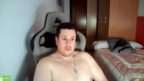 Snapshot of sergio95n chatting on October 7, 2:10 pm Pollos online show from October 7, 2:10 pm