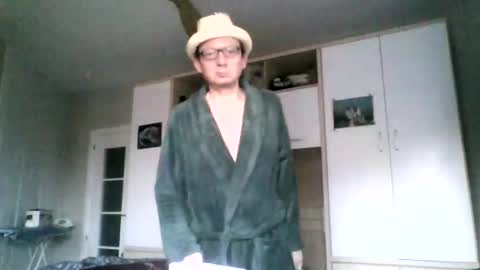 serrano49 online show from December 18, 4:39 pm