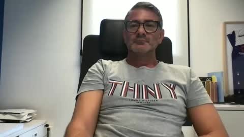 sesamechris92 online show from September 15, 4:30 pm