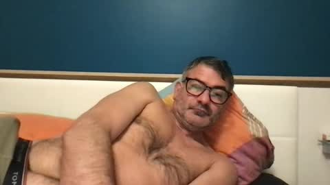 sesamechris92 online show from November 5, 6:59 am