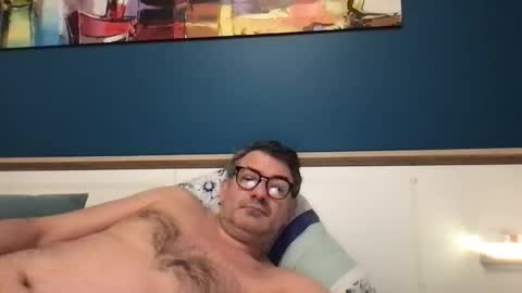 sesamechris92 online show from January 9, 6:59 am