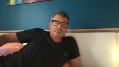 sesamechris92 online show from September 14, 7:43 am