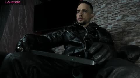 seth_0wner online show from March 17, 2:15 am