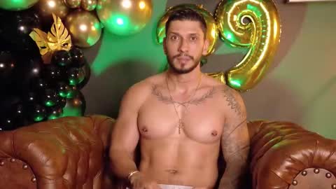 Snapshot of seth_vega_ chatting on October 23, 10:02 pm HEY IM SETH online show from October 23, 10:02 pm