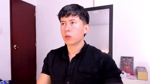 Snapshot of setsuna_10 chatting on January 1, 7:21 pm david  online show from January 1, 7:21 pm