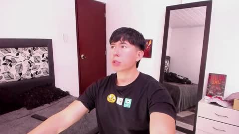 Snapshot of setsuna_10 chatting on February 28, 7:56 pm david  online show from February 28, 7:56 pm