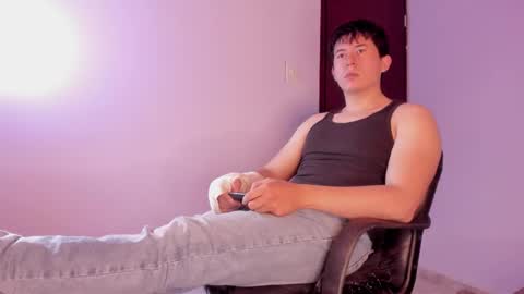 Snapshot of setsuna_10 chatting on October 10, 1:54 am david  online show from October 10, 1:54 am