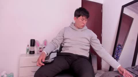 Snapshot of setsuna_10 chatting on September 18, 9:28 pm david  online show from September 18, 9:28 pm