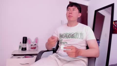 Snapshot of setsuna_10 chatting on September 16, 8:31 pm david  online show from September 16, 8:31 pm