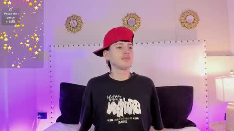 Sett and Gwen online show from November 23, 4:23 am