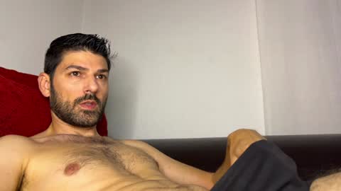 Snapshot of sexfriendch chatting on February 3, 3:31 am Lucenzo  online show from February 3, 3:31 am