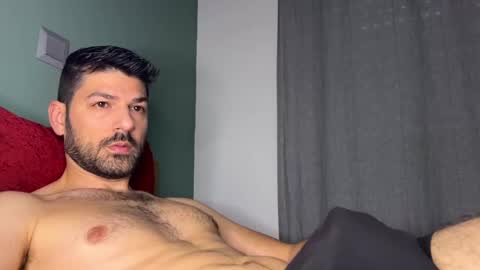 Snapshot of sexfriendch chatting on February 16, 11:38 am Lucenzo  online show from February 16, 11:38 am