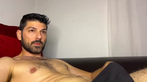 Snapshot of sexfriendch chatting on December 30, 1:15 am Lucenzo  online show from December 30, 1:15 am
