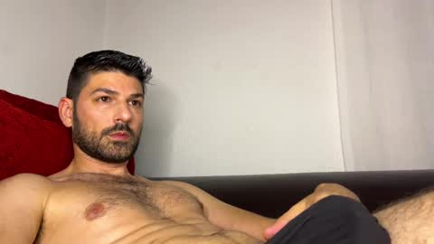 Snapshot of sexfriendch chatting on February 18, 1:10 am Lucenzo  online show from February 18, 1:10 am
