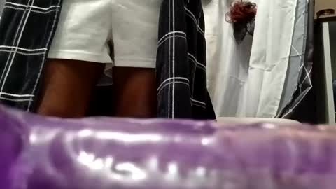 sexiiyellowboii87 online show from September 9, 6:46 am