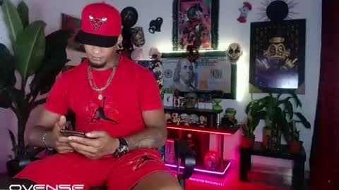 Aharon  ravelo online show from June 21, 9:26 am