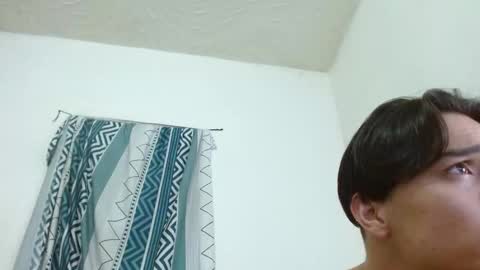 Axel online show from December 26, 3:20 pm