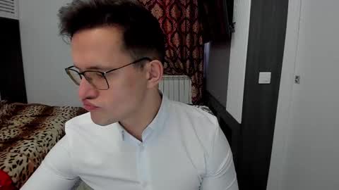 Sexxymuscles4U online show from February 20, 8:06 am