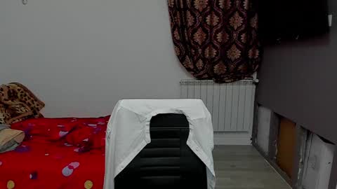 Sexxymuscles4U online show from January 27, 7:45 am