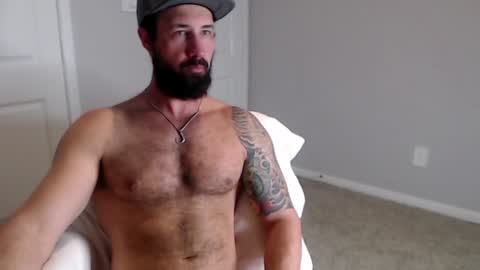 Snapshot of sexymanmk26 chatting on February 7, 1:11 pm lets go private  im ready to play pvt cum online show from February 7, 1:11 pm