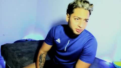 sexymen698 online show from June 15, 12:41 pm