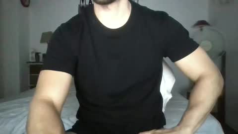 Snapshot of sexyyphilip chatting on January 24, 1:24 am sexyyphilip online show from January 24, 1:24 am