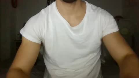 Snapshot of sexyyphilip chatting on January 17, 2:50 am sexyyphilip online show from January 17, 2:50 am