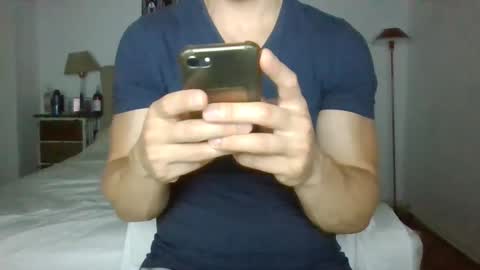 Snapshot of sexyyphilip chatting on February 8, 1:32 am sexyyphilip online show from February 8, 1:32 am