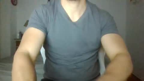 Snapshot of sexyyphilip chatting on October 21, 10:56 pm sexyyphilip online show from October 21, 10:56 pm