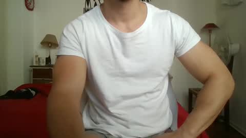 Snapshot of sexyyphilip chatting on December 15, 4:48 pm sexyyphilip online show from December 15, 4:48 pm