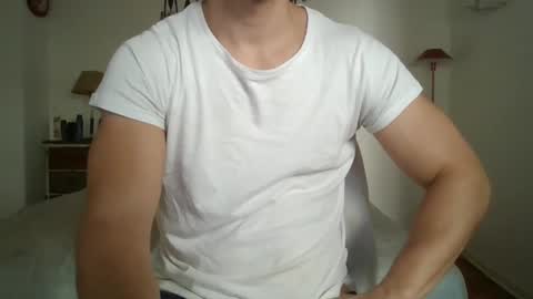 Snapshot of sexyyphilip chatting on February 22, 8:05 pm sexyyphilip online show from February 22, 8:05 pm