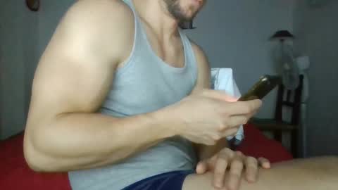 Snapshot of sexyyphilip chatting on March 11, 11:48 pm sexyyphilip online show from March 11, 11:48 pm