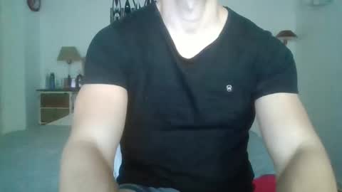 Snapshot of sexyyphilip chatting on March 6, 8:59 pm sexyyphilip online show from March 6, 8:59 pm