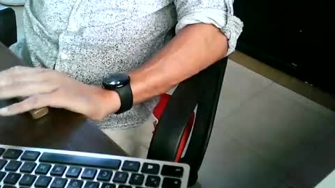 sexzob_81 online show from July 10, 7:56 am