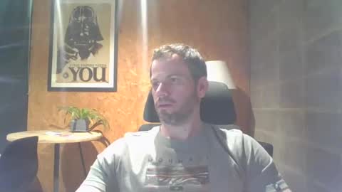 shad0w_hunter online show from December 3, 12:33 am