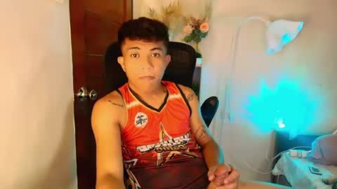 shake_raytow34 online show from June 20, 6:02 pm