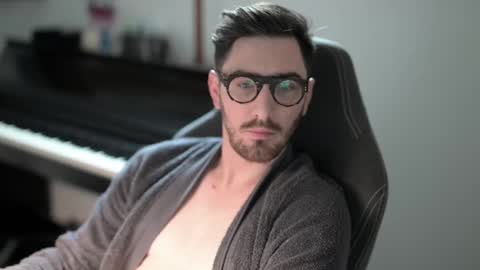 frenchy boy online show from November 9, 8:29 am