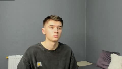 Max online show from November 10, 3:11 am