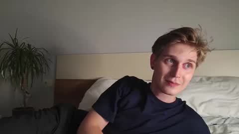 Matthew online show from September 12, 9:04 pm