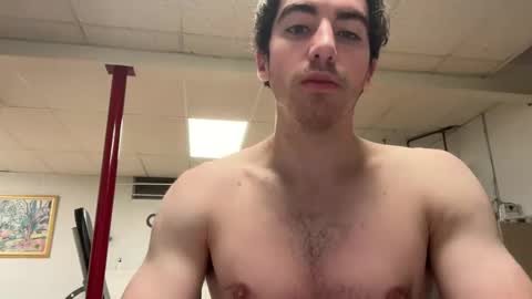 shirtlesshunk15 online show from June 2, 7:42 am