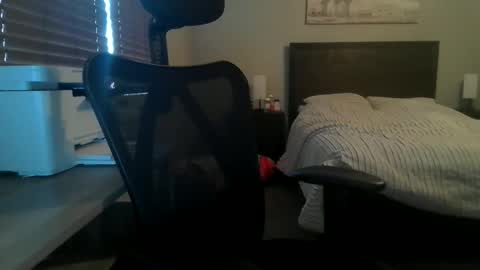 shorterhair99 online show from May 14, 2:59 pm