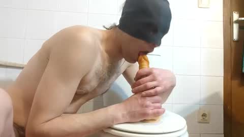 showerman40 online show from February 25, 8:30 pm