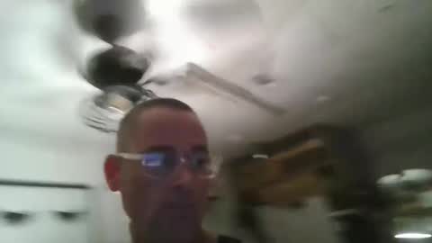 Snapshot of showingoff40 chatting on October 6, 7:46 am Red4040 online show from October 6, 7:46 am