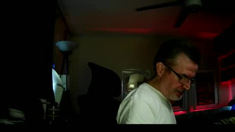 Snapshot of shrewtamer chatting on March 12, 12:53 am shrewtamer online show from March 12, 12:53 am