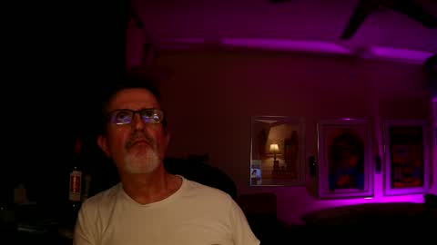 Snapshot of shrewtamer chatting on September 12, 7:08 am shrewtamer online show from September 12, 7:08 am