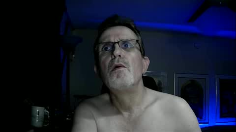 Snapshot of shrewtamer chatting on January 25, 12:26 pm shrewtamer online show from January 25, 12:26 pm