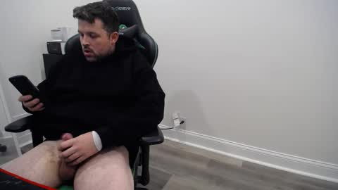 Snapshot of shroomhead5 chatting on January 30, 9:36 pm shroom online show from January 30, 9:36 pm