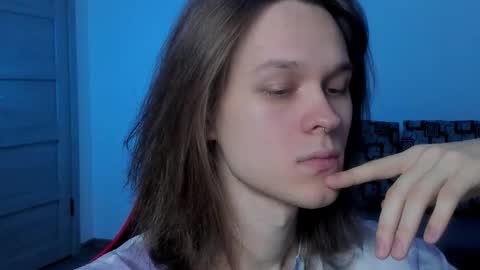 Snapshot of shy_nny chatting on November 1, 11:25 am Mark online show from November 1, 11:25 am