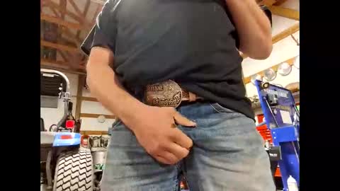 Shy Guy online show from October 30, 8:43 pm